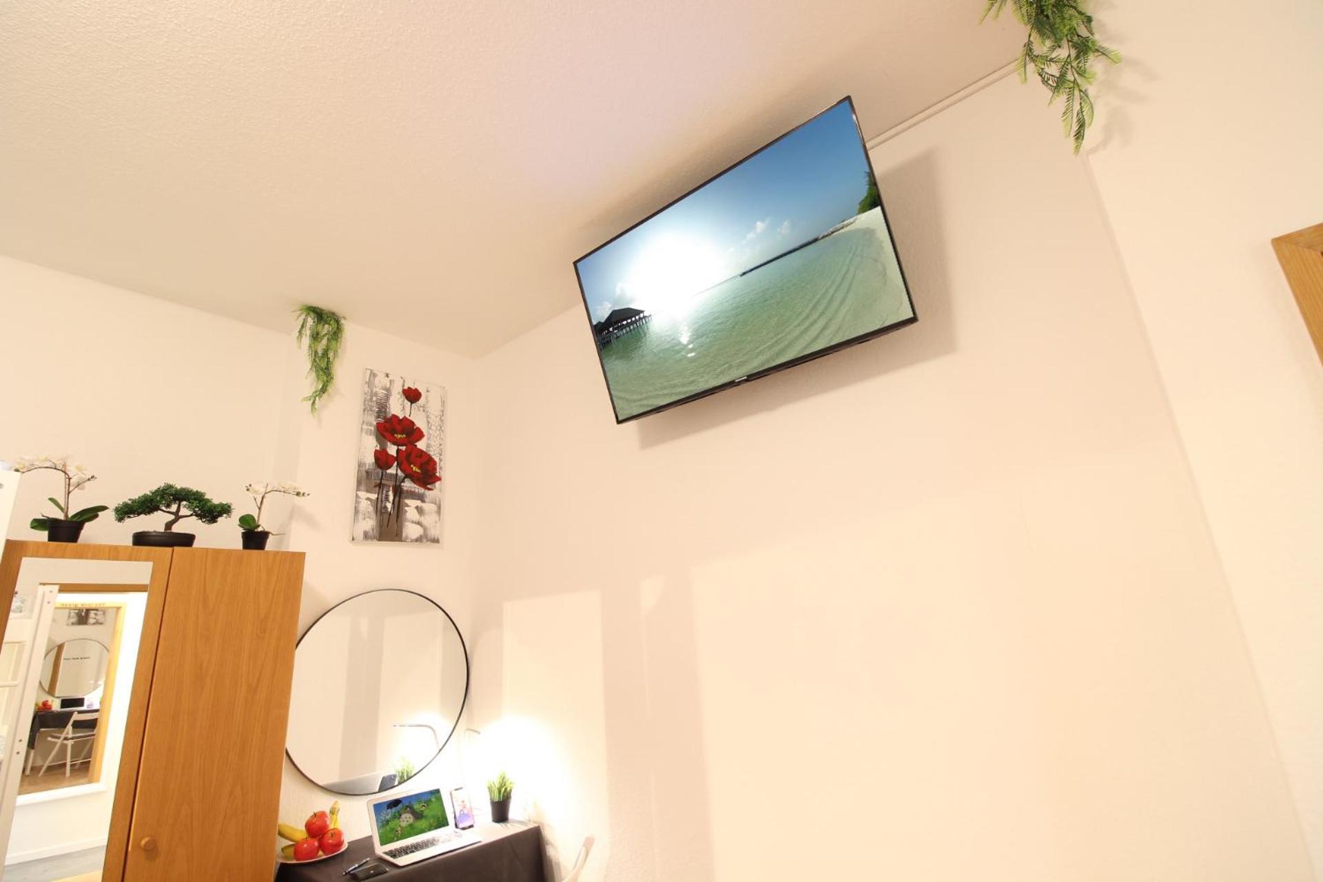 Hotel Ulm Zentrum - Komplettes Zimmer, Hochbett, Android Tv & Eigenem Bad - Perfekt Fuer Familien & Gruppen Экстерьер фото