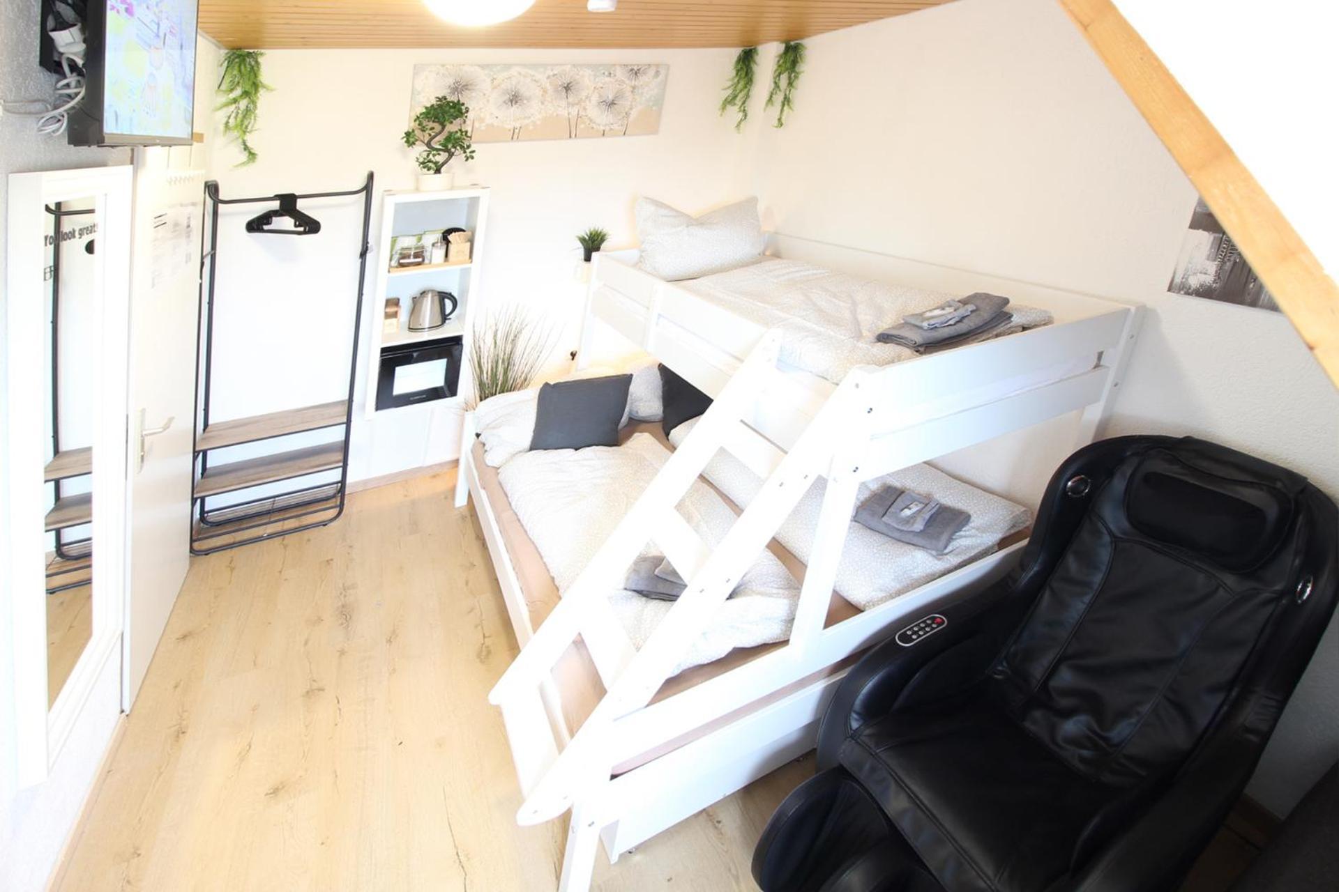Hotel Ulm Zentrum - Komplettes Zimmer, Hochbett, Android Tv & Eigenem Bad - Perfekt Fuer Familien & Gruppen Экстерьер фото